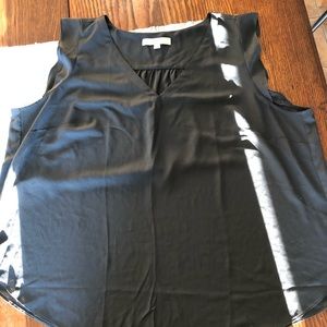 Work or play, beautiful gray Loft top!